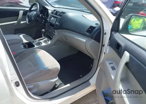 2013 Toyota Highlander Base V6 from USA, damaged, VIN 5TDZK3EH2DS106454